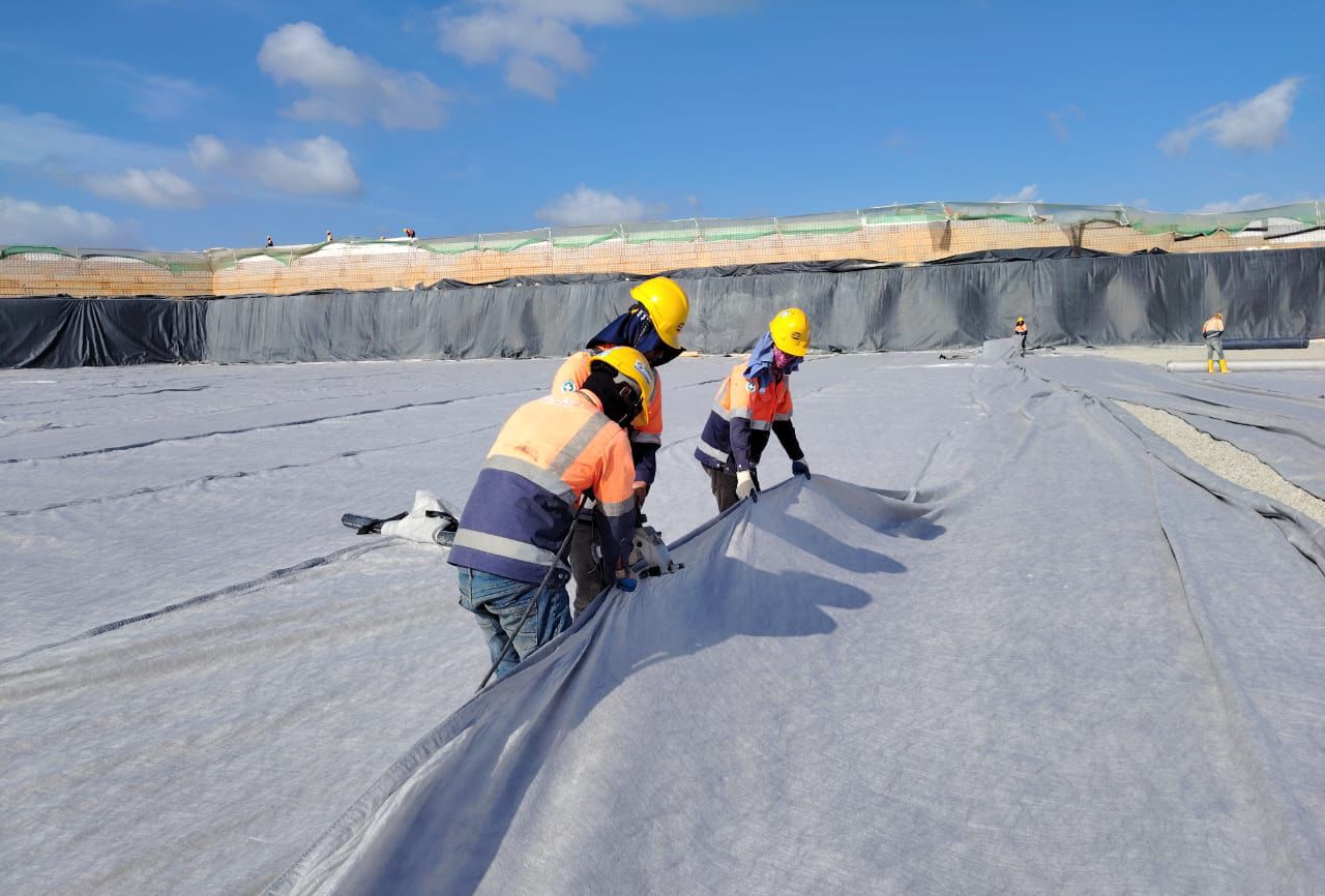 Woven and Non Woven Geotextile Fabric