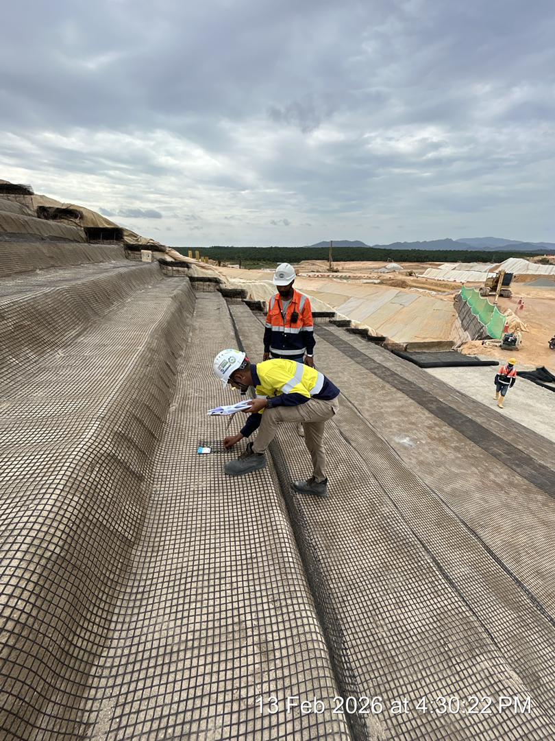 Geogrid Wall System